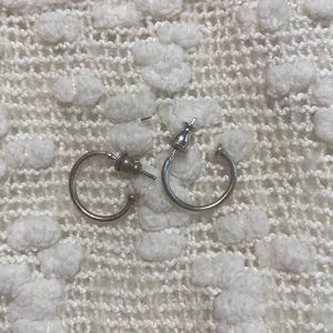 Simple earrings